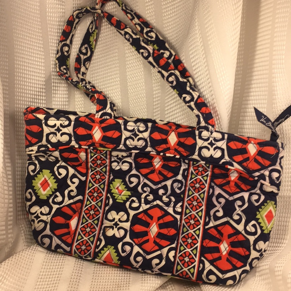 Vera Bradley pattern bag w/pockets roomy preloved